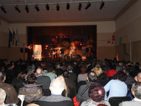 Valentinov glasbeno-humoristični koncert Franca Gorze z gosti 61